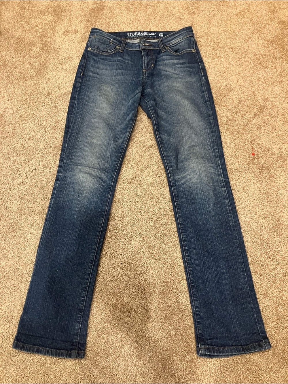 GUESS Vintage Women’s Blue Straight-Leg Jeans – Medium Wash
